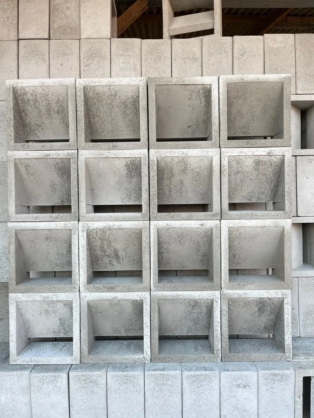 Roster Beton Minimalis Motif Nako 1 (Dua Sisi) 20 x 20 x 10 cm — Foto 3