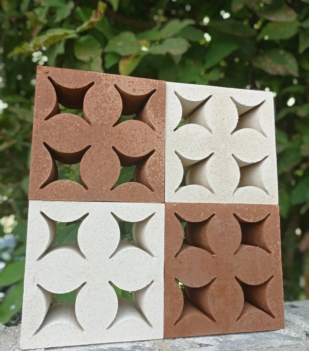 Roster Beton Minimalis Motif Belimbing Bintang 4 — Foto 1