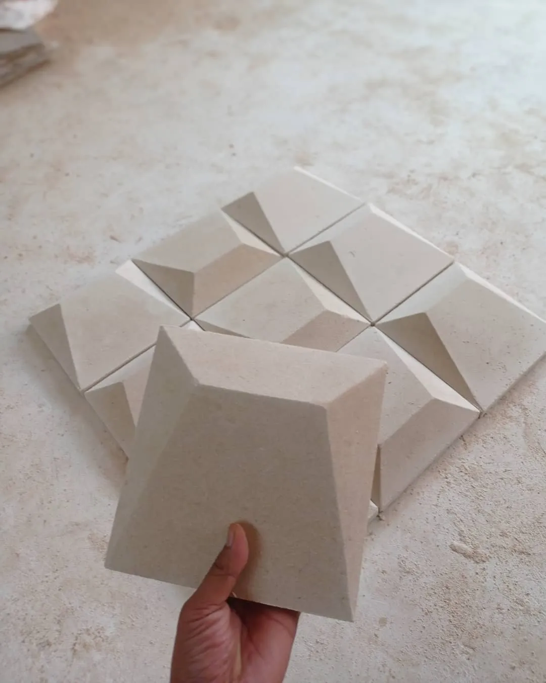 Roster Bata Tempel Motif Trapesium Timbul 3D — Foto 2
